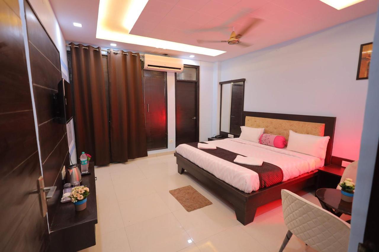 Shakti Villa Home Stay Agra  Εξωτερικό φωτογραφία