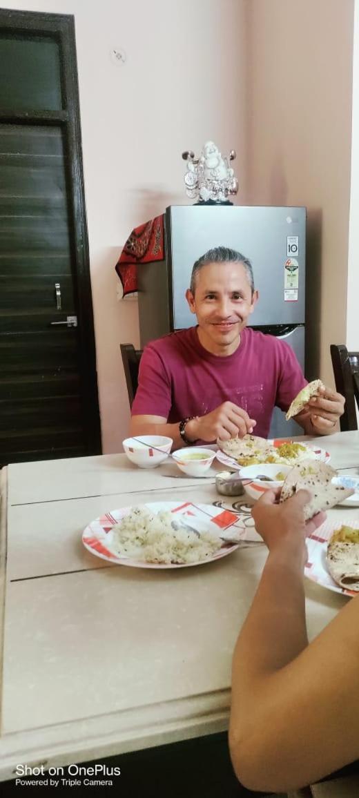 Shakti Villa Home Stay Agra  Εξωτερικό φωτογραφία